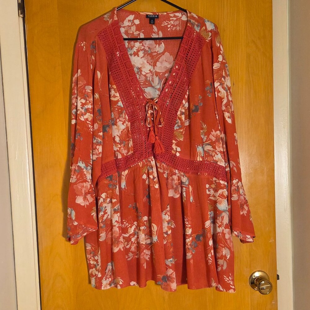 Torrid Babydoll Boho Pullover Top Blouse Womens 4X Orange Floral Peasant Hippie